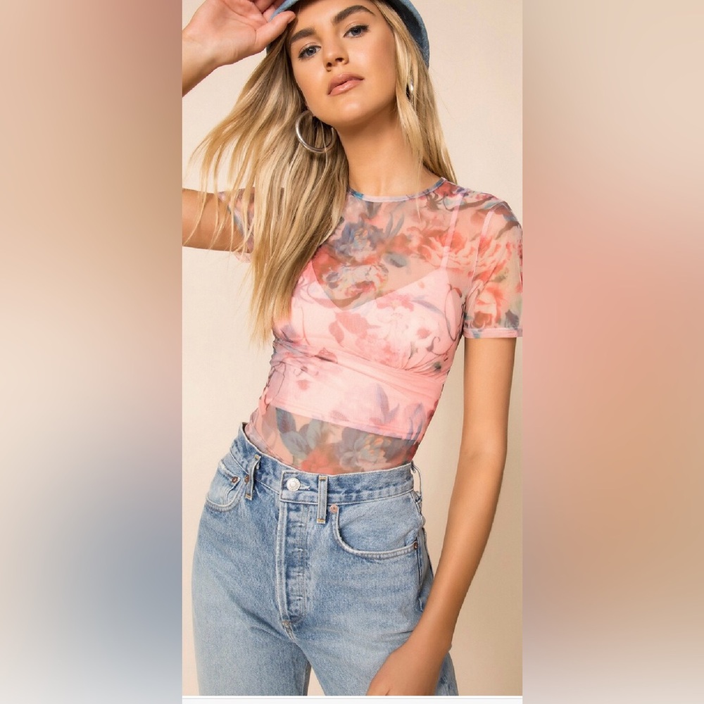 Superdown Simona Sheer Floral Tee - Small